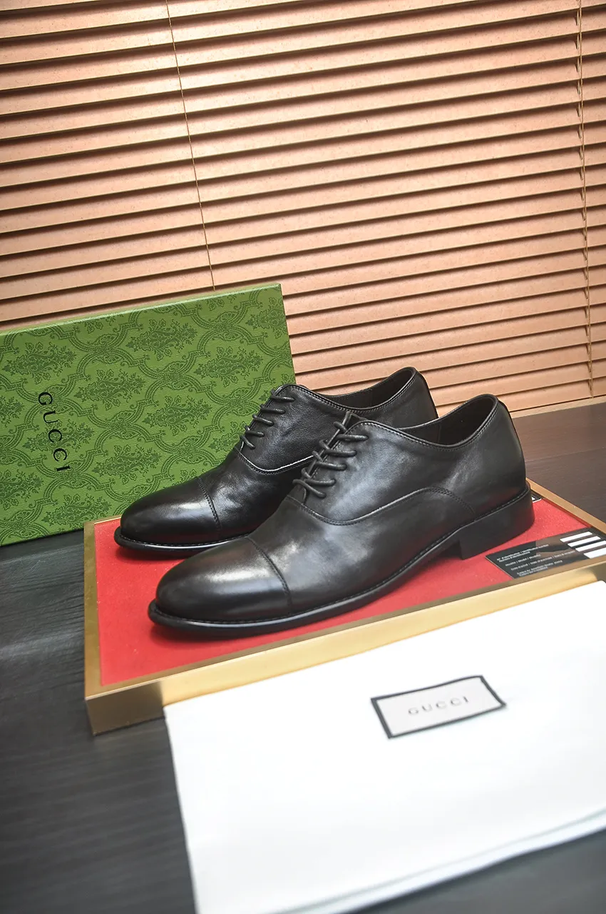 Men's shoes 💰580💶 Brand: GUCCI (Gucci) Standard code: Men's code 38/44 (45 can be customized) Grade: Same as the official website Original quality Material: Original cowhide Water-dyed cowhide lining Original rubber outsole Style category: Men's fashionable casual leather shoes Distinguished big-name luxury elements Top luxury Color: Actual picture